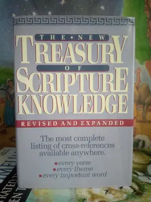 The New Treasury of Scripture Knowledge by Jerome H. Smith