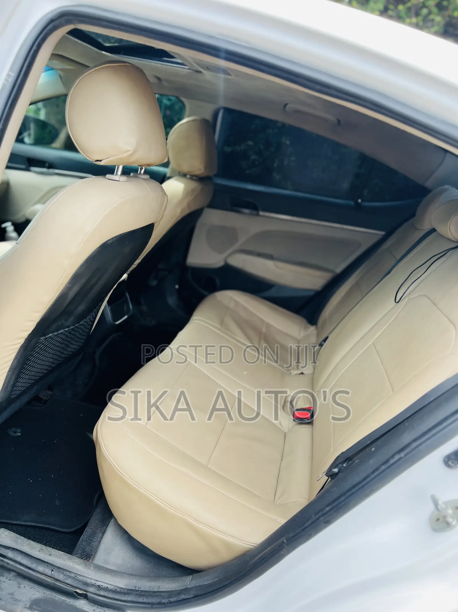 Hyundai Elantra Limited Sedan FWD (2.0L 4cyl 6A) 2017 White
