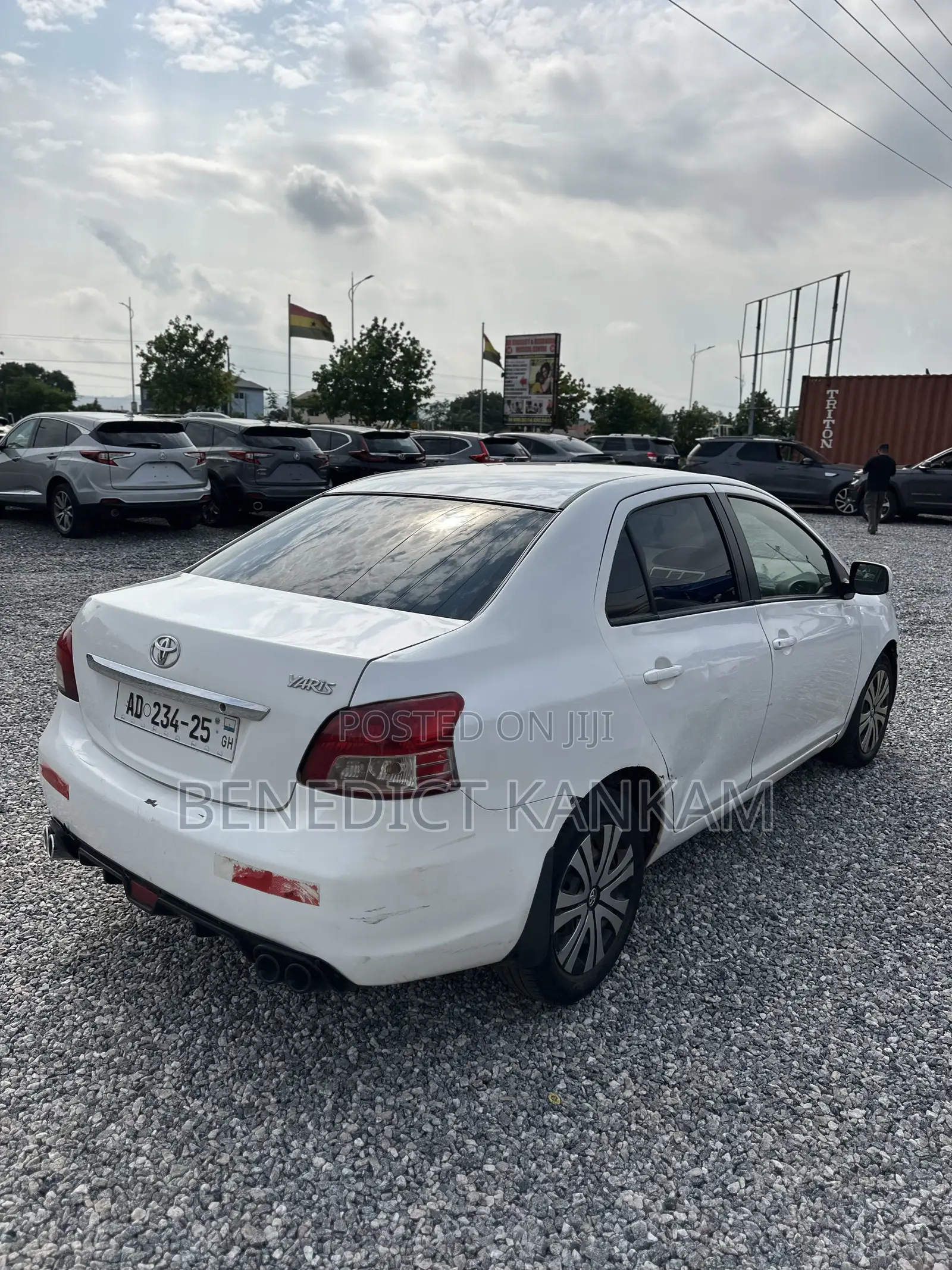 Toyota Yaris SE Hatchback 5dr 2012 White