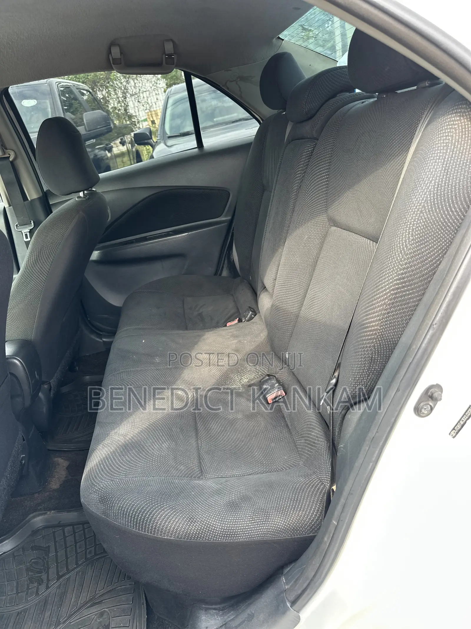 Toyota Yaris SE Hatchback 5dr 2012 White