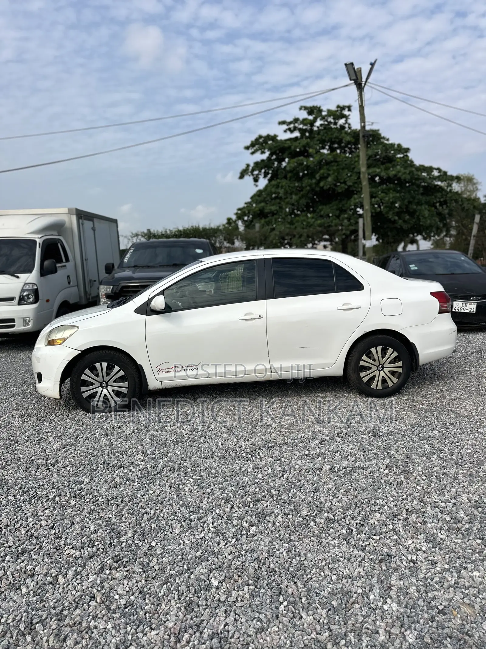 Toyota Yaris SE Hatchback 5dr 2012 White