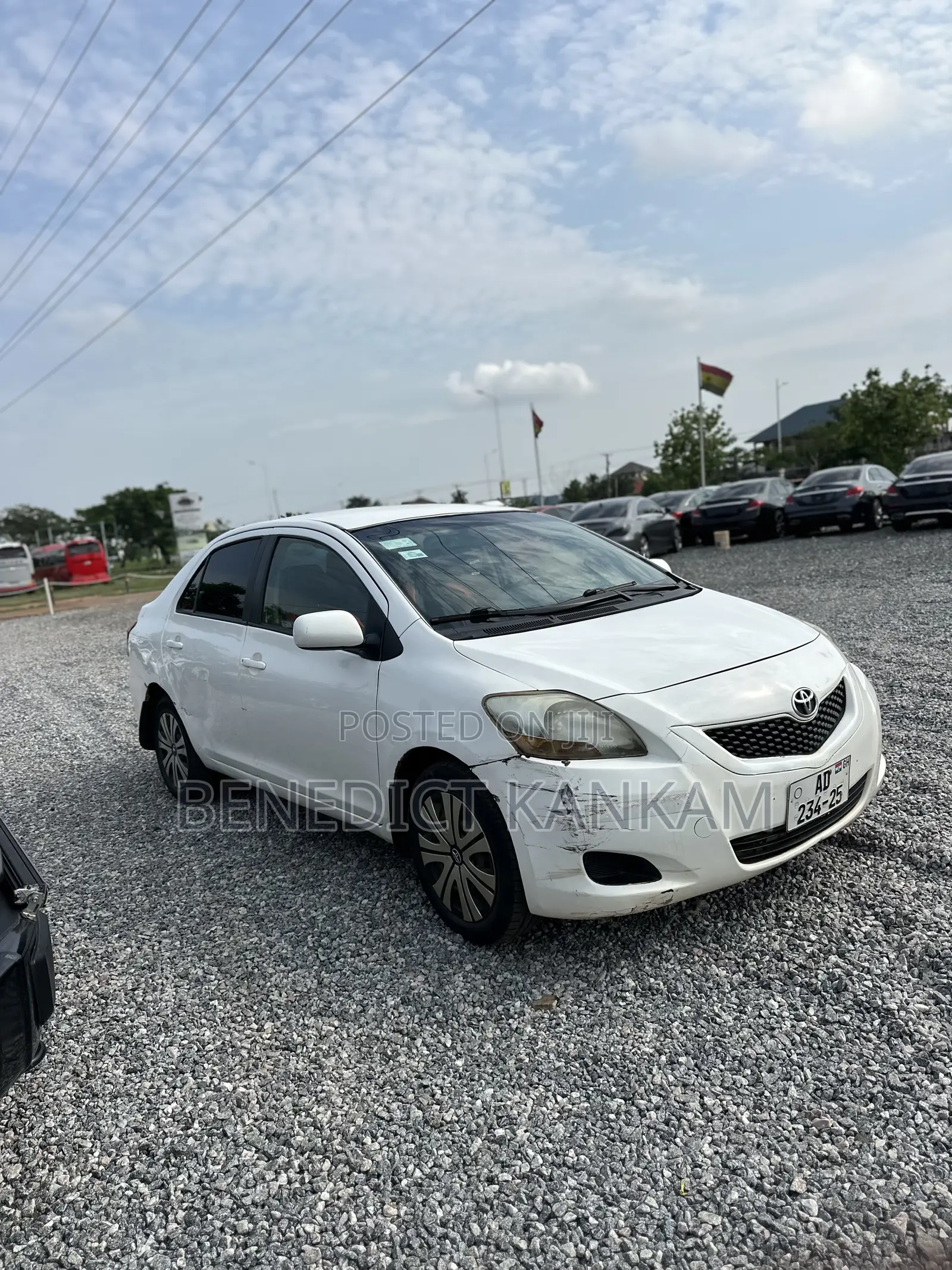 Toyota Yaris SE Hatchback 5dr 2012 White