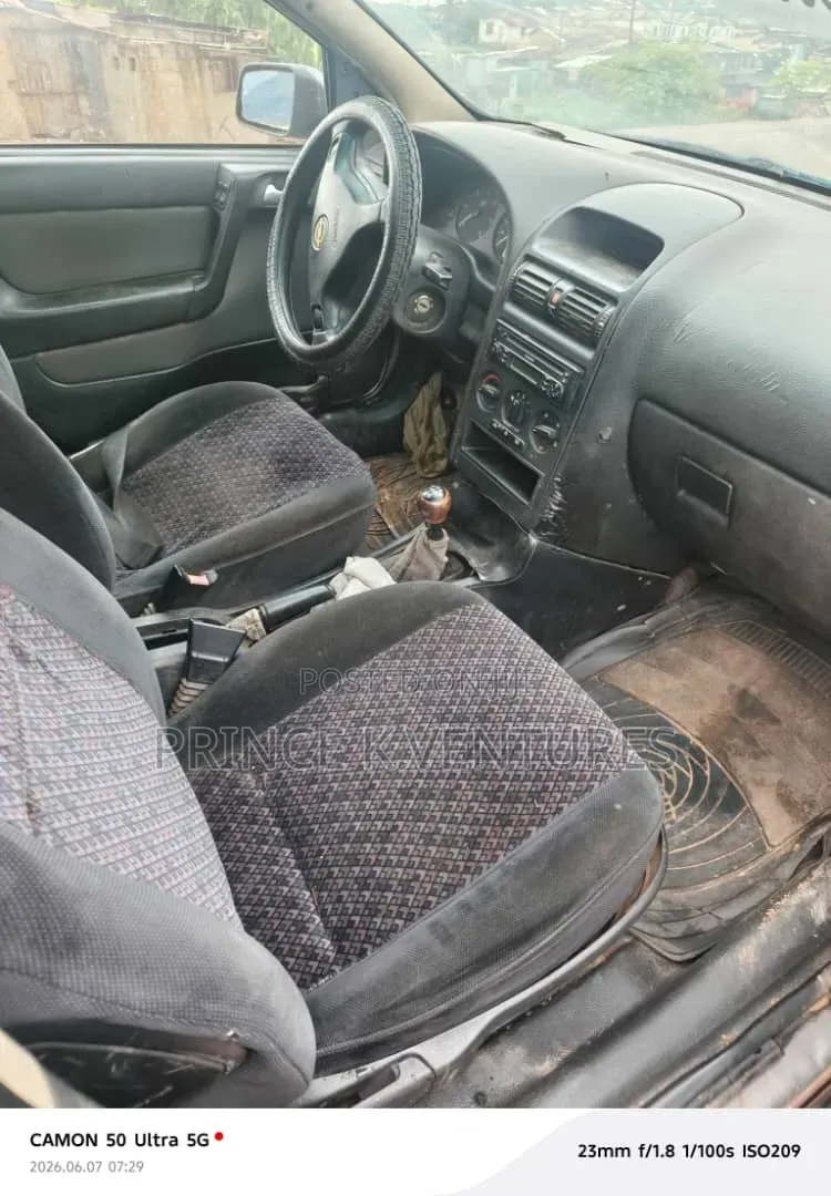 Volkswagen Golf 2.0 GL 5-Door 2000 Silver