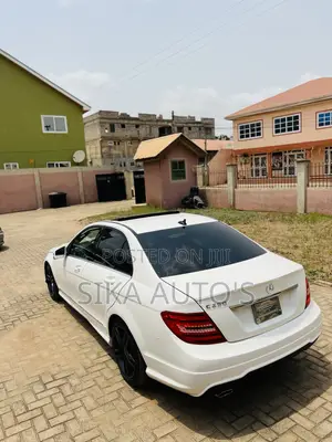 Mercedes-Benz C250 2014 White