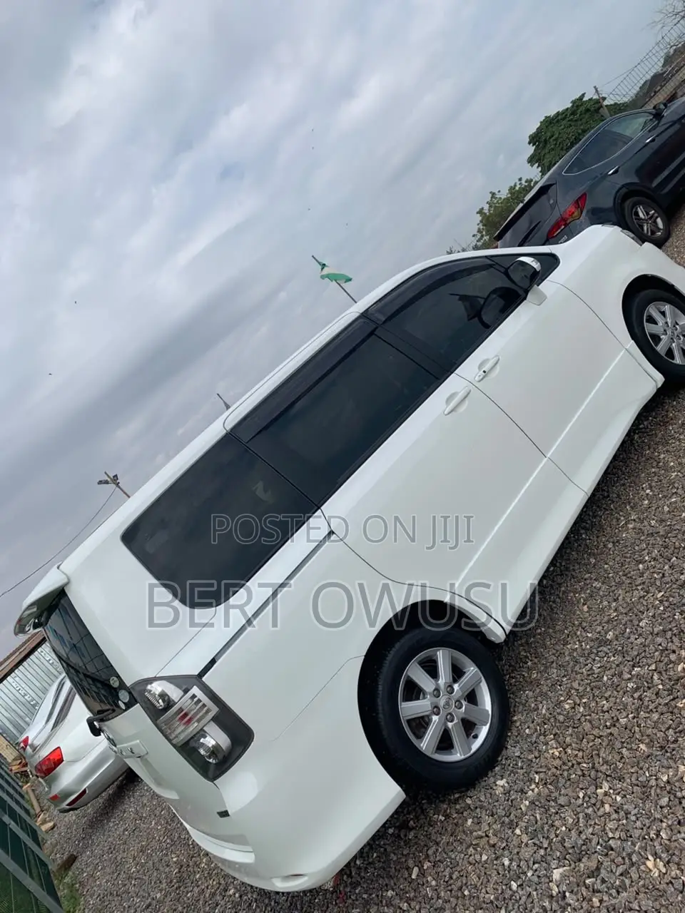 Toyota Voxy 2012 White