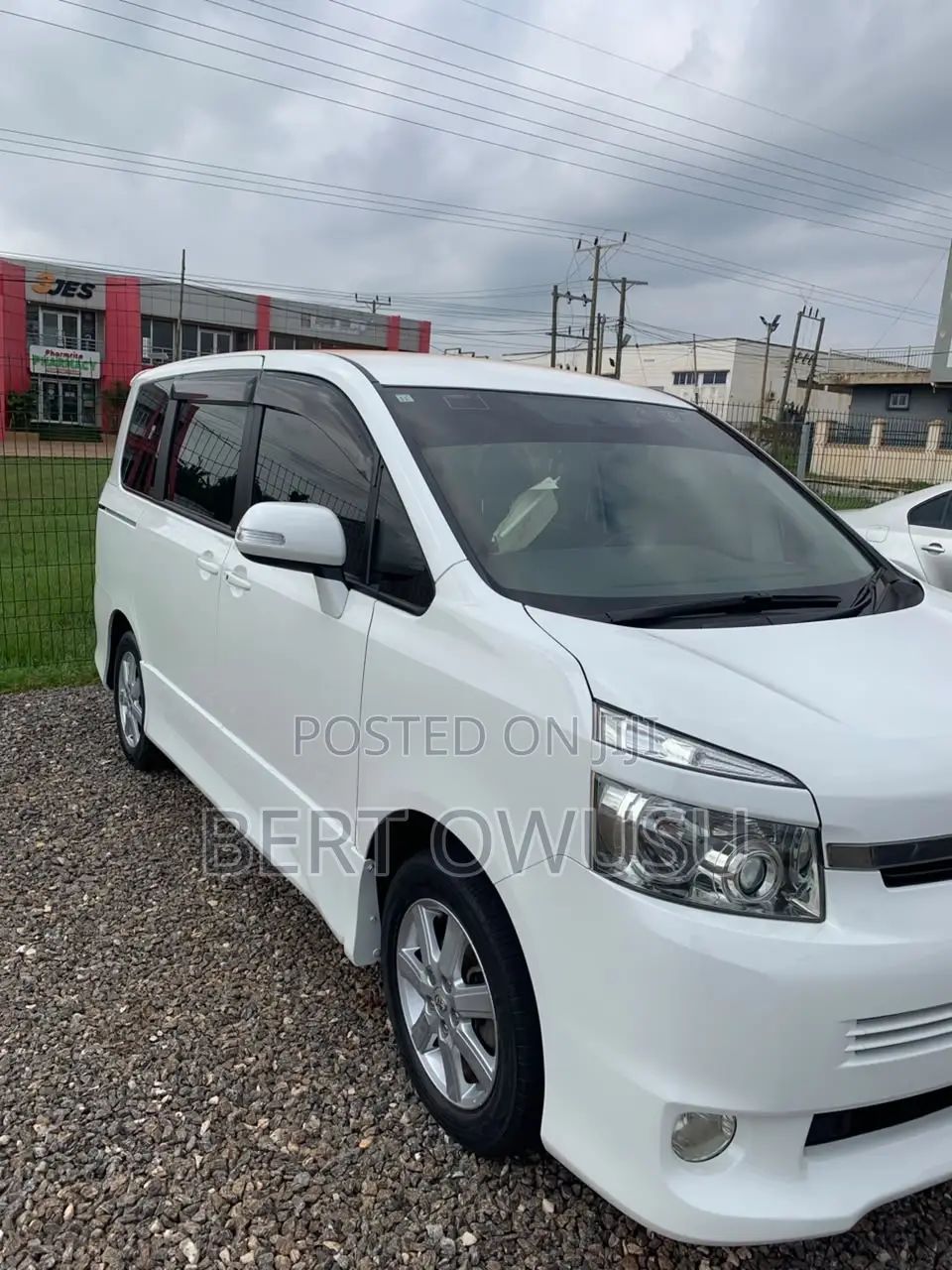 Toyota Voxy 2012 White