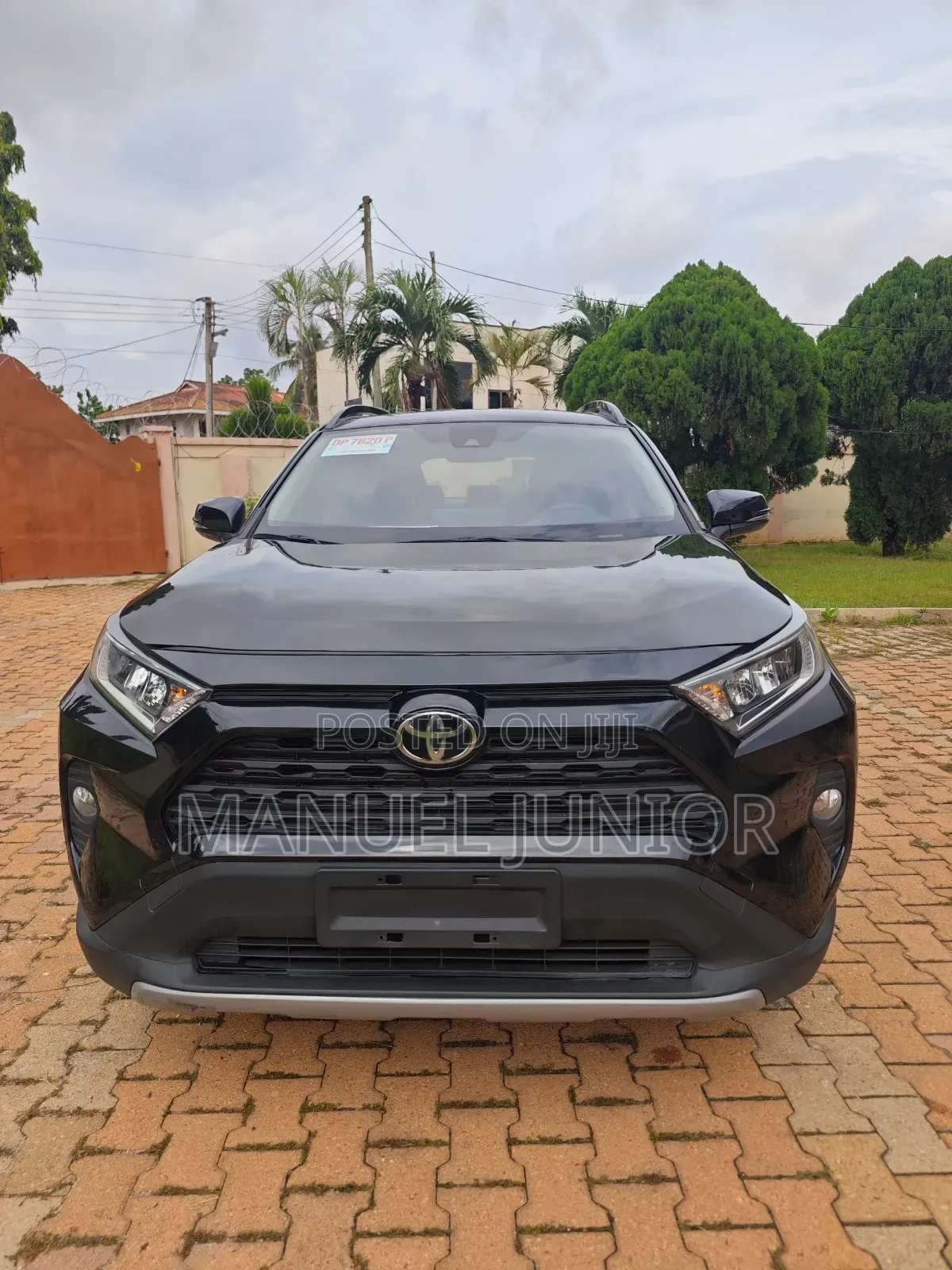 Toyota RAV4 LE 2022 Black