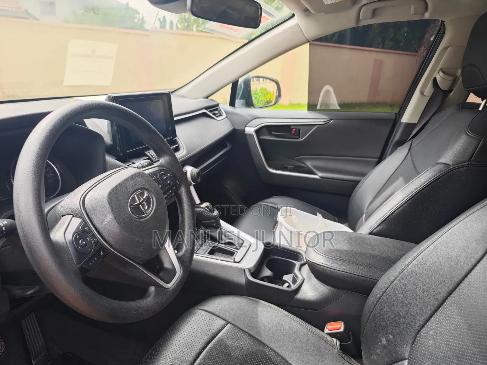 Toyota RAV4 LE 2022 Black