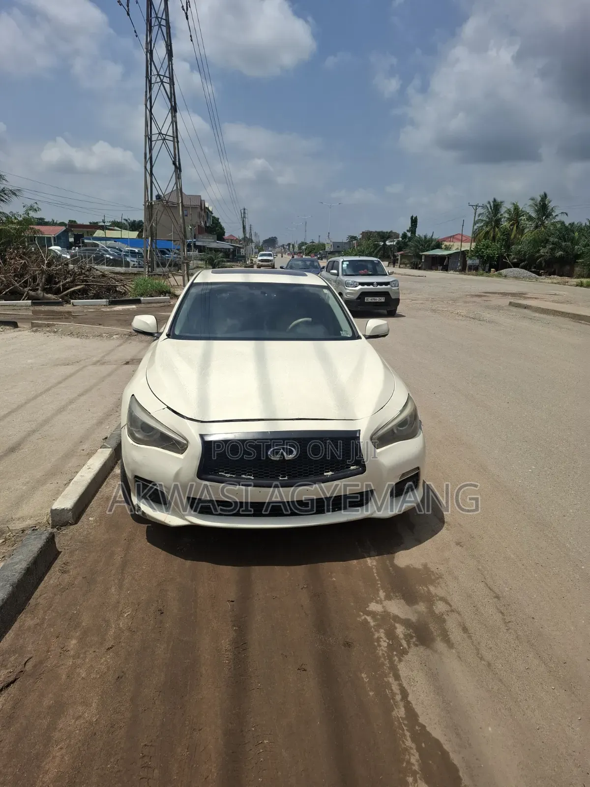 Infiniti Q50 2013 Off white