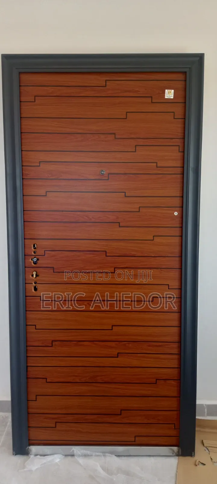 Available in Single and One and Paladin Anti Rust Smooth Door+ Handle