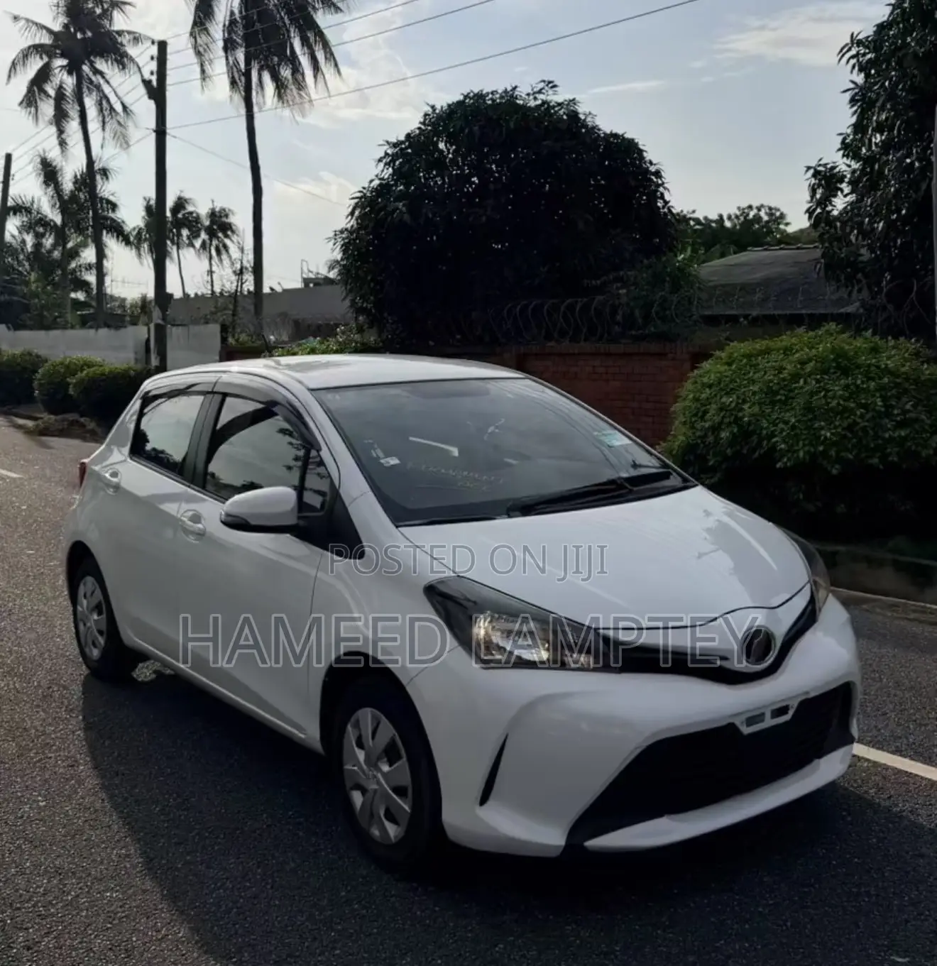 Toyota Vitz 1.0 FWD 5dr 2015 White