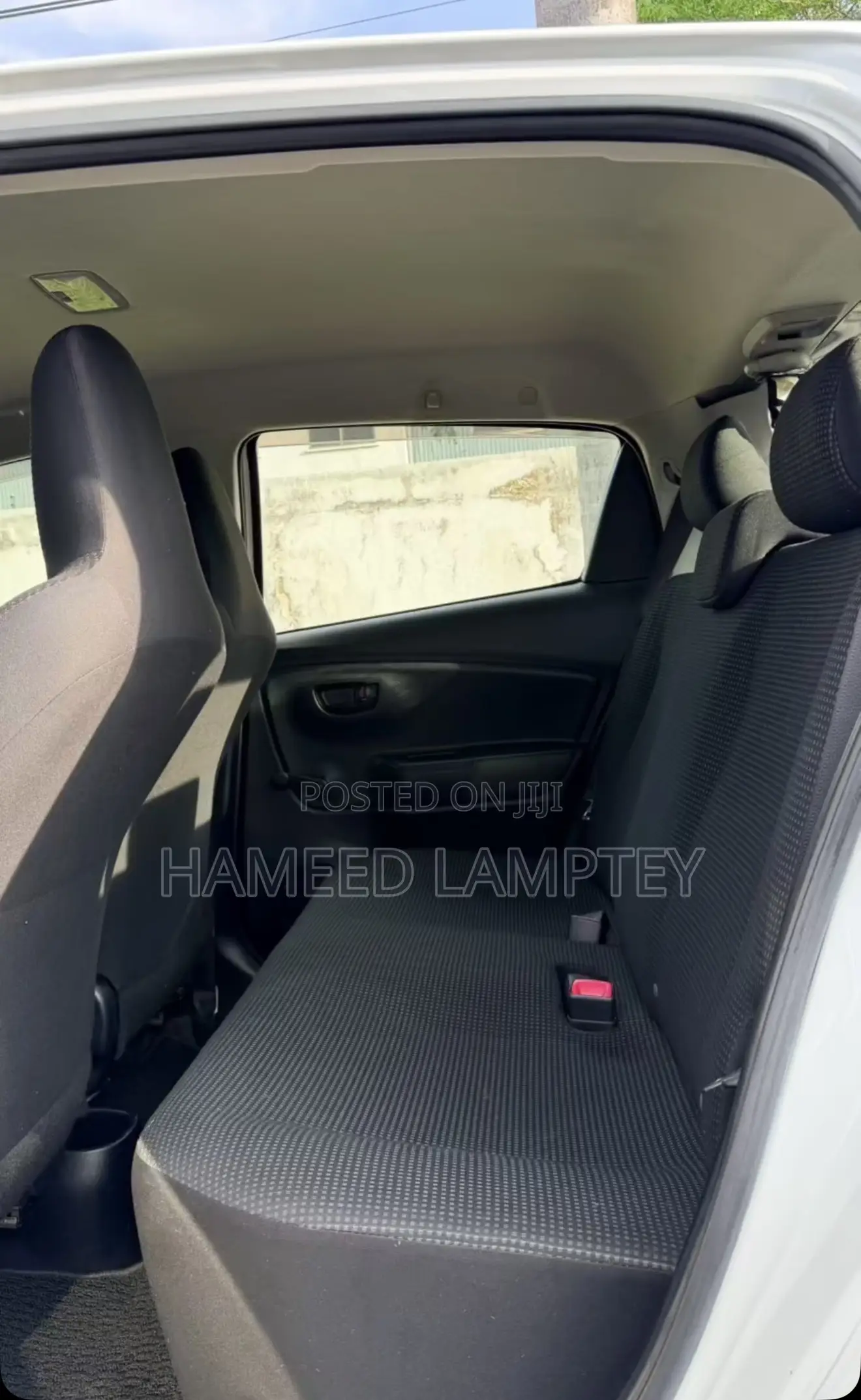 Toyota Vitz 1.0 FWD 5dr 2015 White
