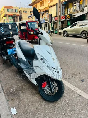 Yamaha 2021 White