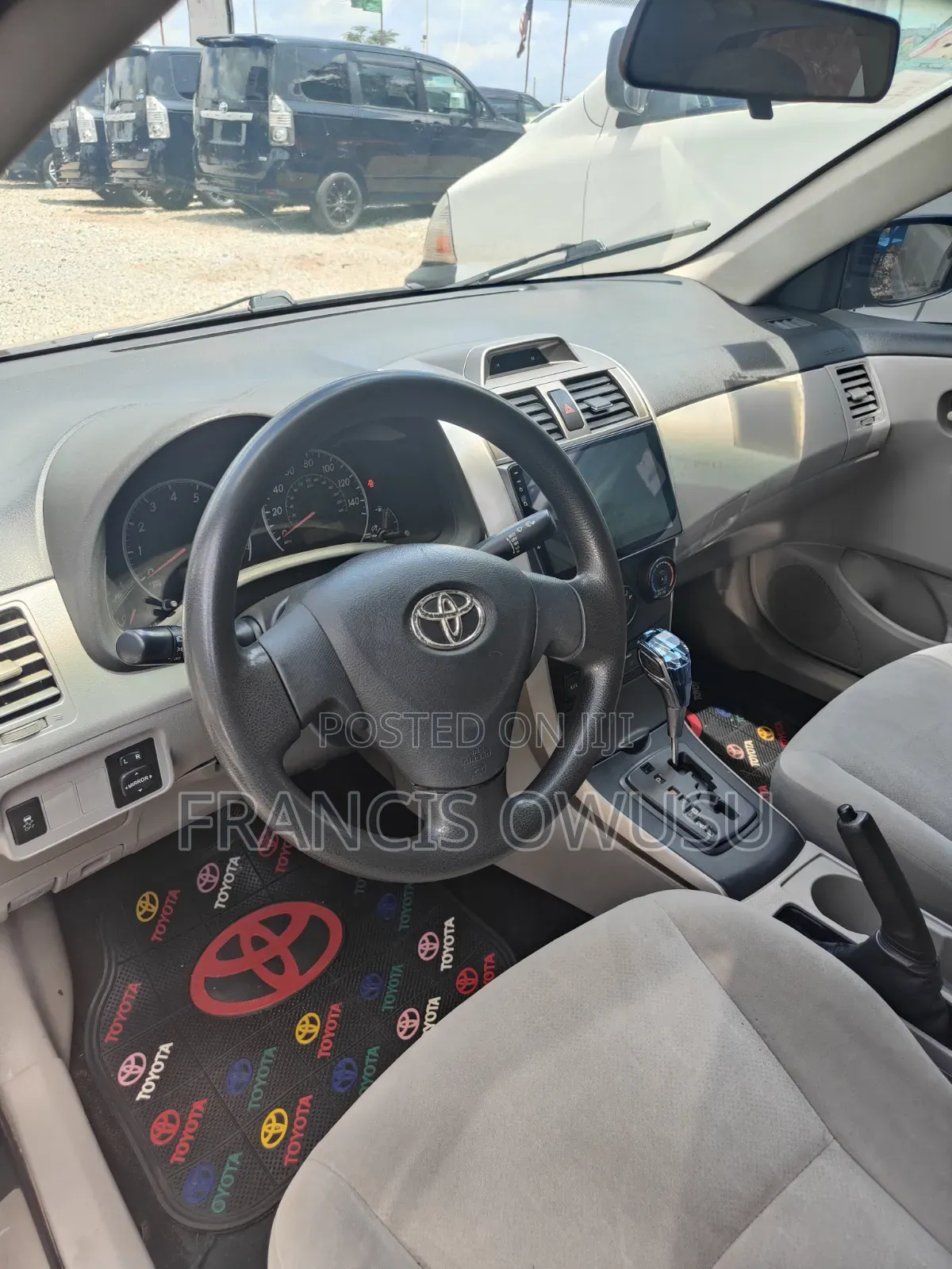 Toyota Corolla L 4dr Sedan (1.8L 4cyl 5M) 2013 Gray