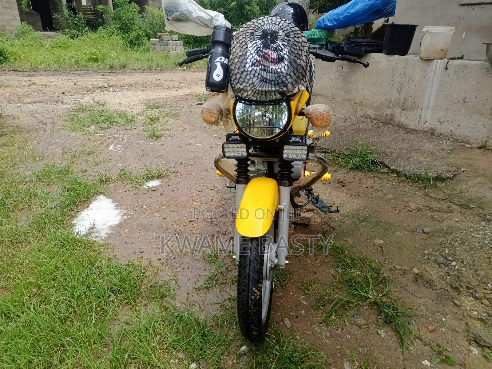 Bajaj Boxer 125 2026 Yellow