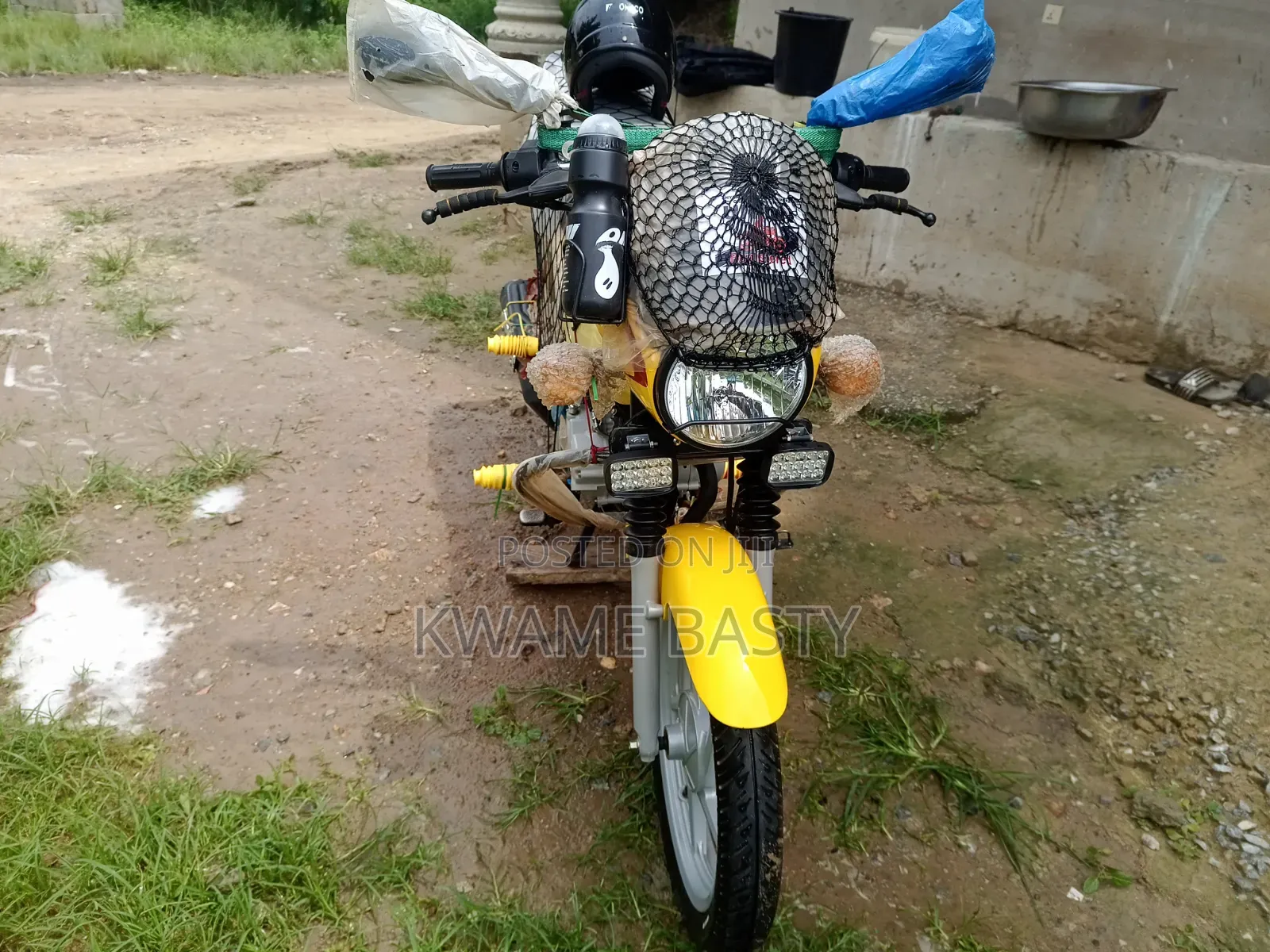 Bajaj Boxer 125 2026 Yellow