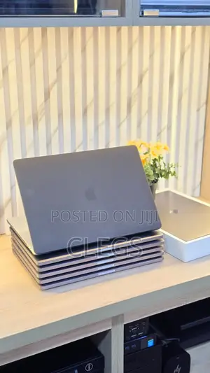 Laptop Apple MacBook Pro 2019 32GB Intel Core i9 SSD 1T