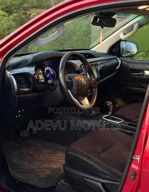 Toyota Hilux Revo Double Cab Deisel 2.4 RWD 2018 Burgundy