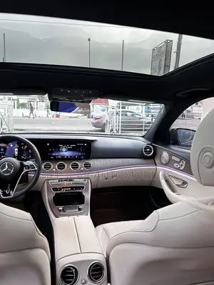 Mercedes-Benz E350 2023 Black