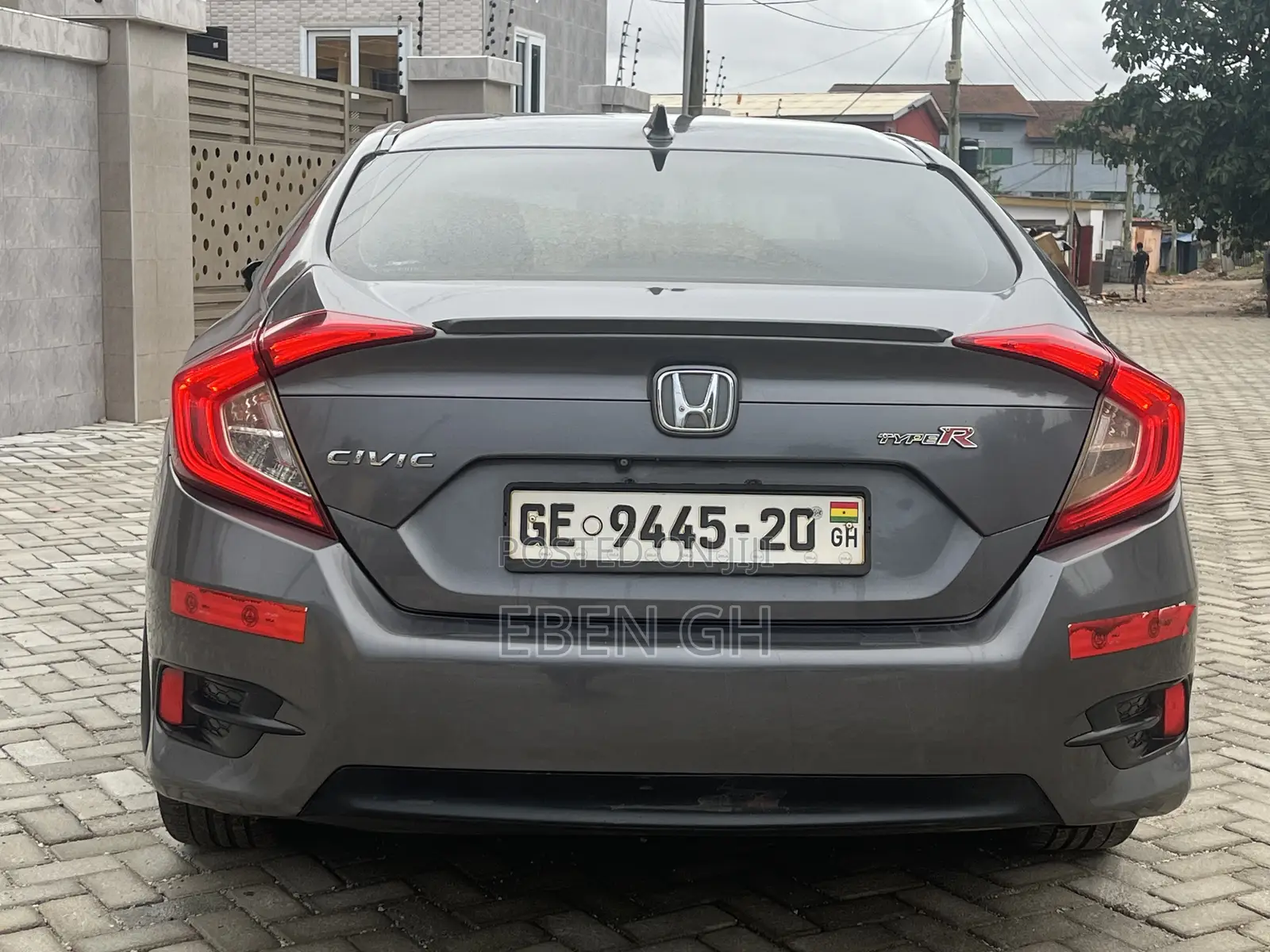 Honda Civic Type R Touring 4dr Hatchback (2.0L 4cyl) 2017 Gray