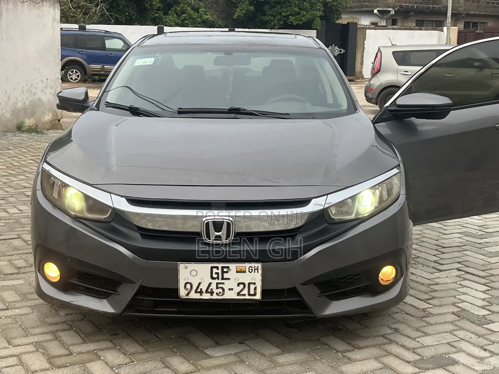 Honda Civic Type R Touring 4dr Hatchback (2.0L 4cyl) 2017 Gray