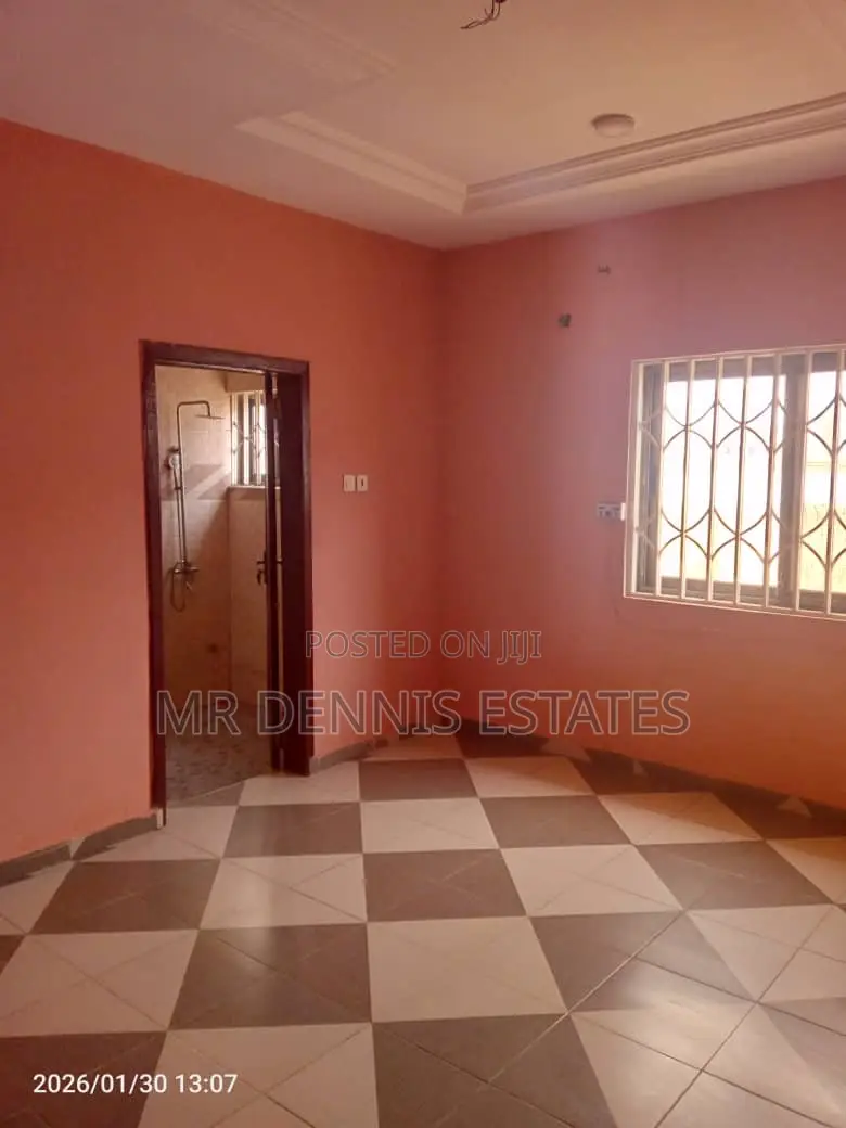 3bdrm Apartment in Westhills Mall for rent