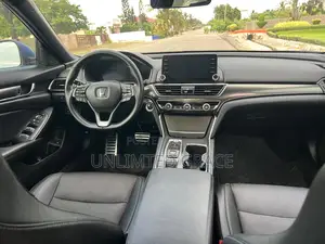 Honda Accord Sport (2.0L 4cyl Turbo 10A) 2019 Blue