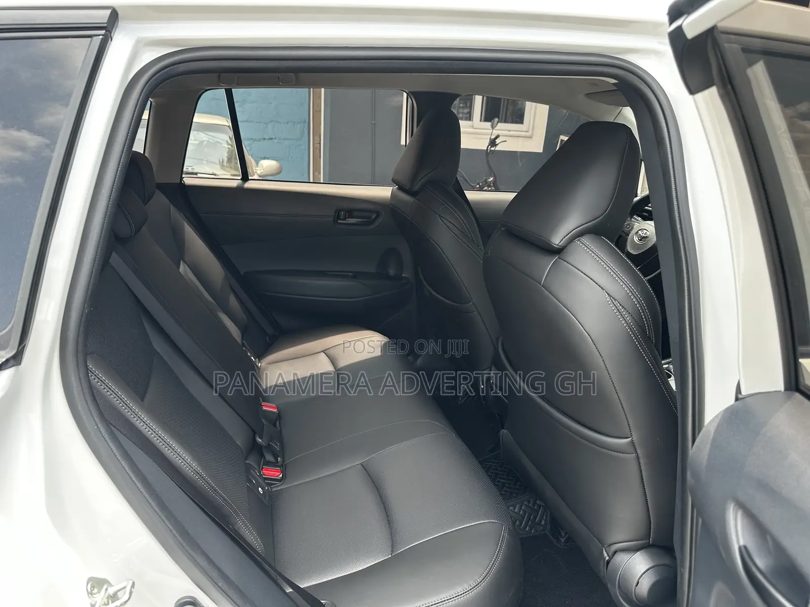Toyota Frontlander 2.0 Petrol FWD 2024 White