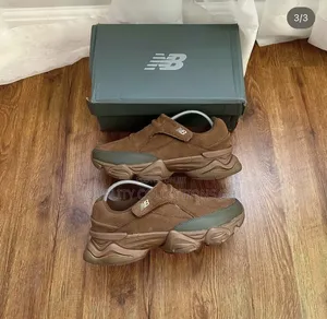 New Balance 8040