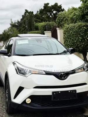 Toyota C-HR 2021 White