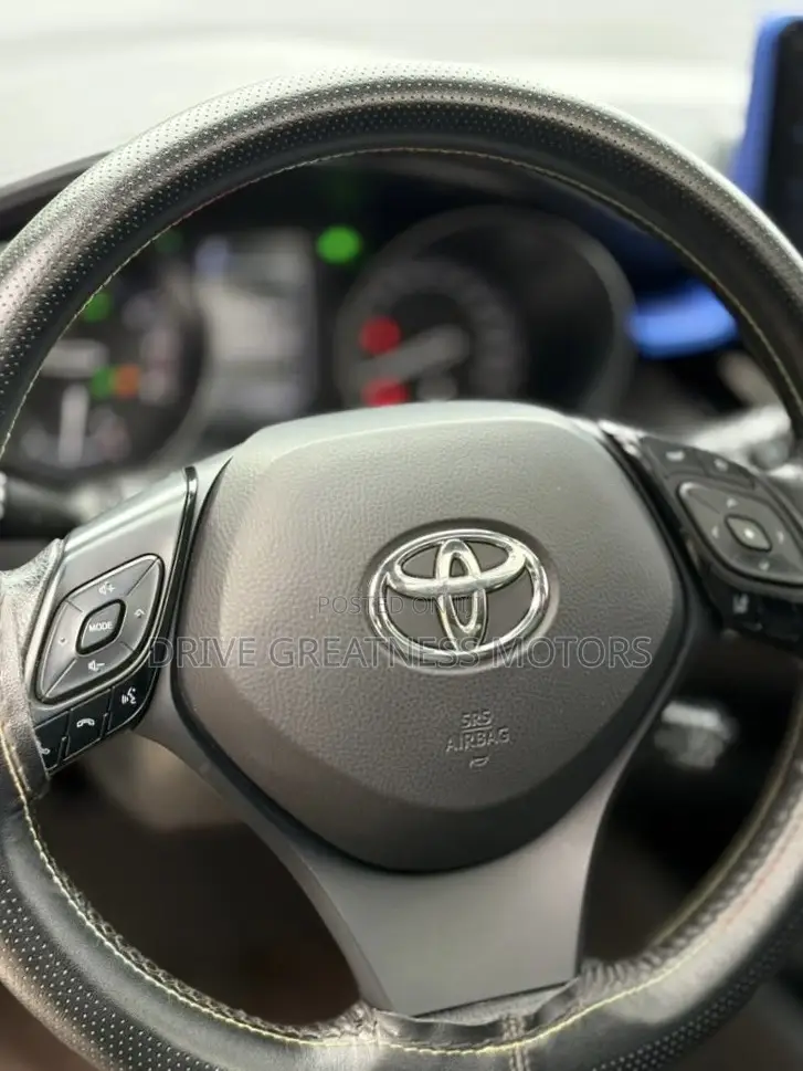 Toyota C-HR 2021 White