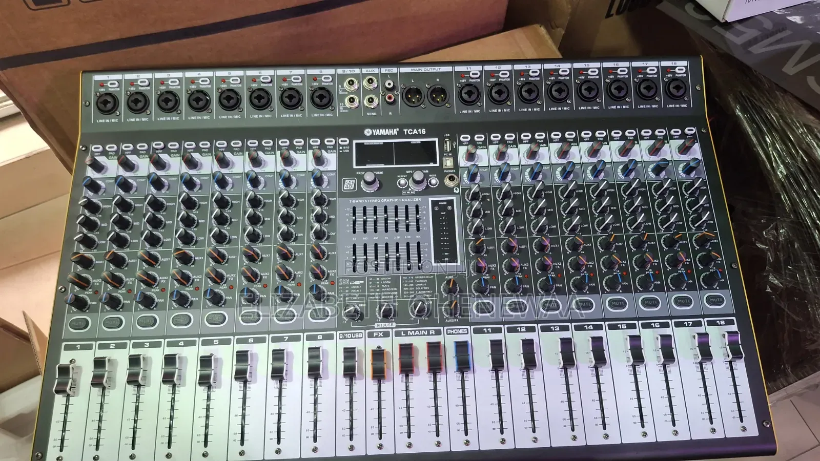 Yamaha Mixer Amp 16 Channel