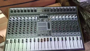 Yamaha Mixer Amp 16 Channel