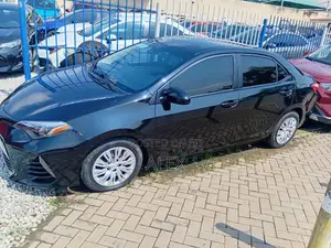 Toyota Corolla LE Eco (1.8L 4cyl 2A) 2018 Black