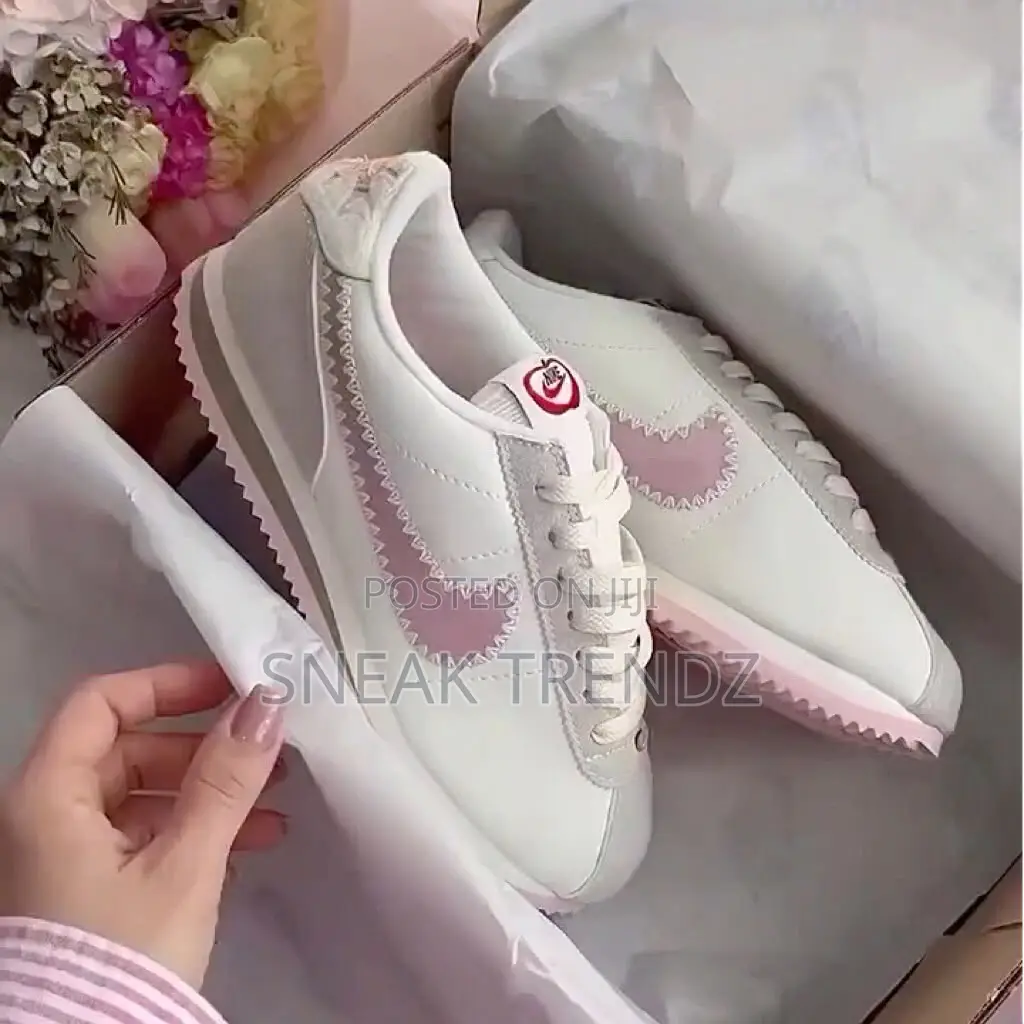 Nike Cortez Trainers Val’S Pinkwhite