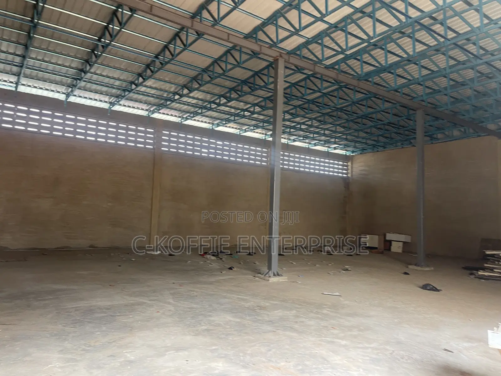 405 SQM Warehouse at Spintex /Airport for Rent