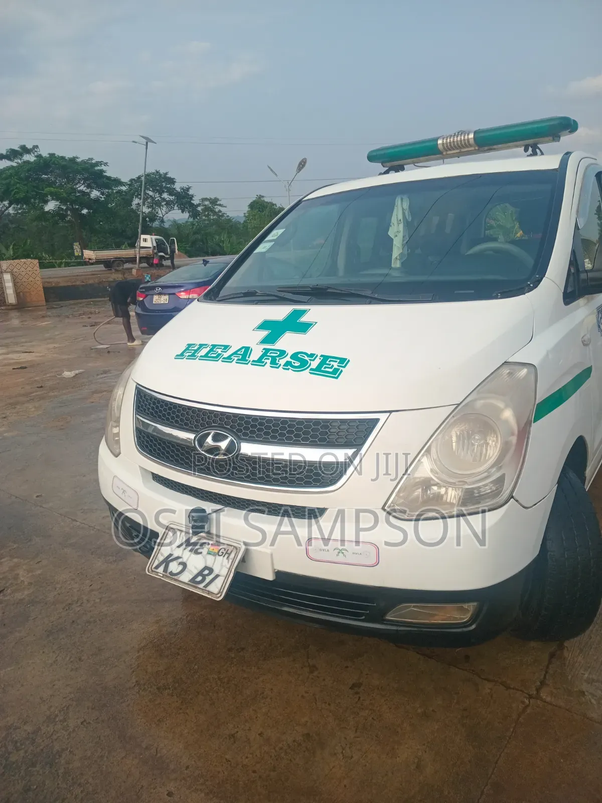 Hyundai H1 2015 White