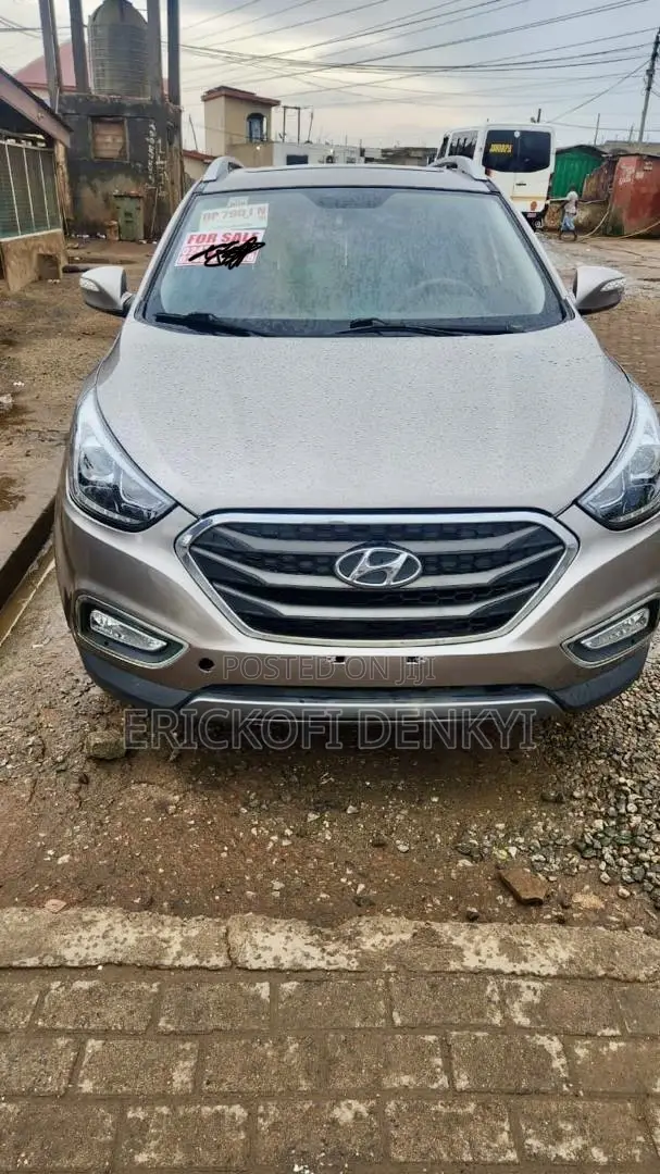 Hyundai Santa Fe Limited FWD 2016 Gray