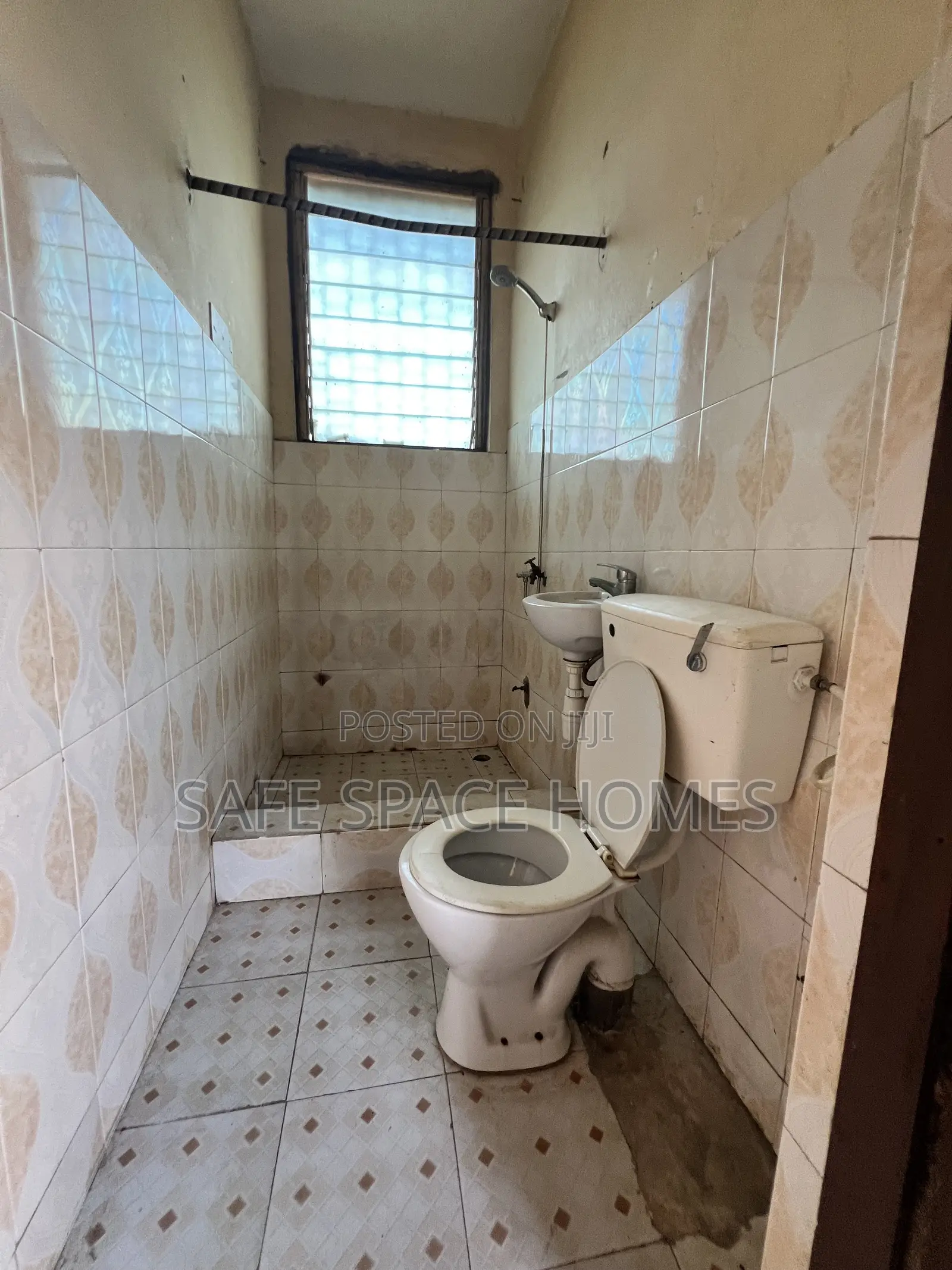 2bdrm Apartment in Burma Camp for rent