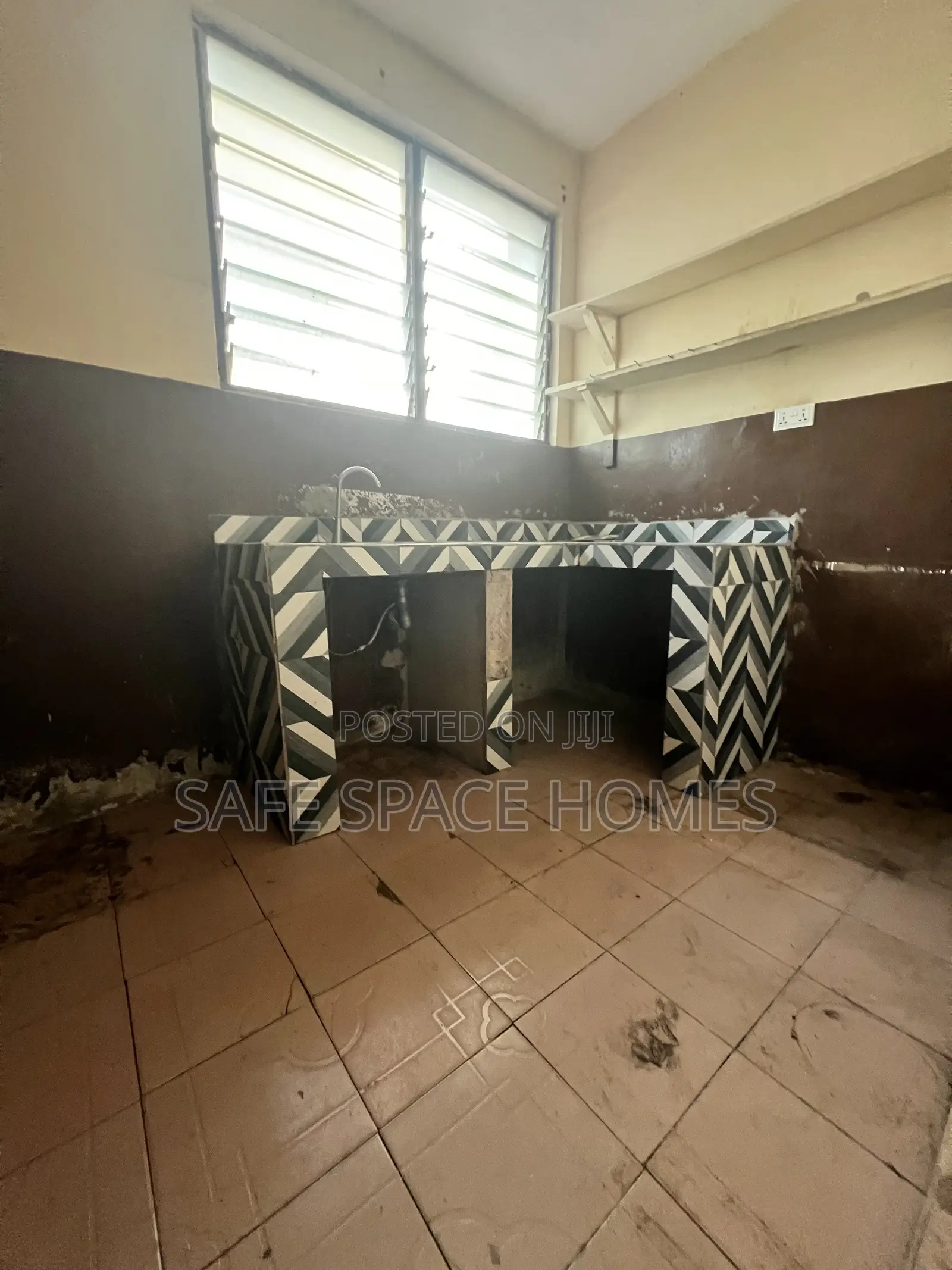 2bdrm Apartment in Burma Camp for rent