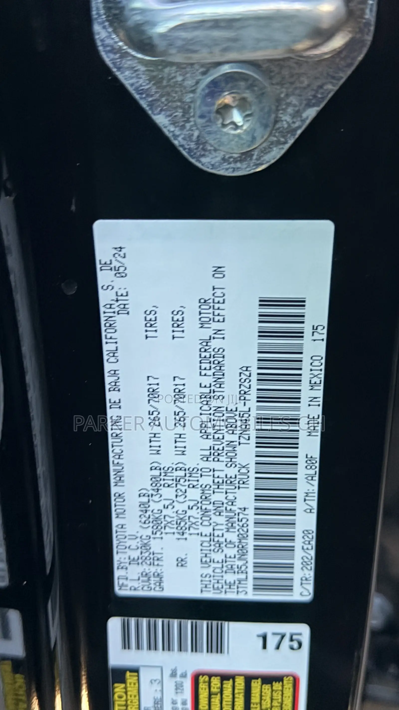 Toyota Tacoma 2024 Black