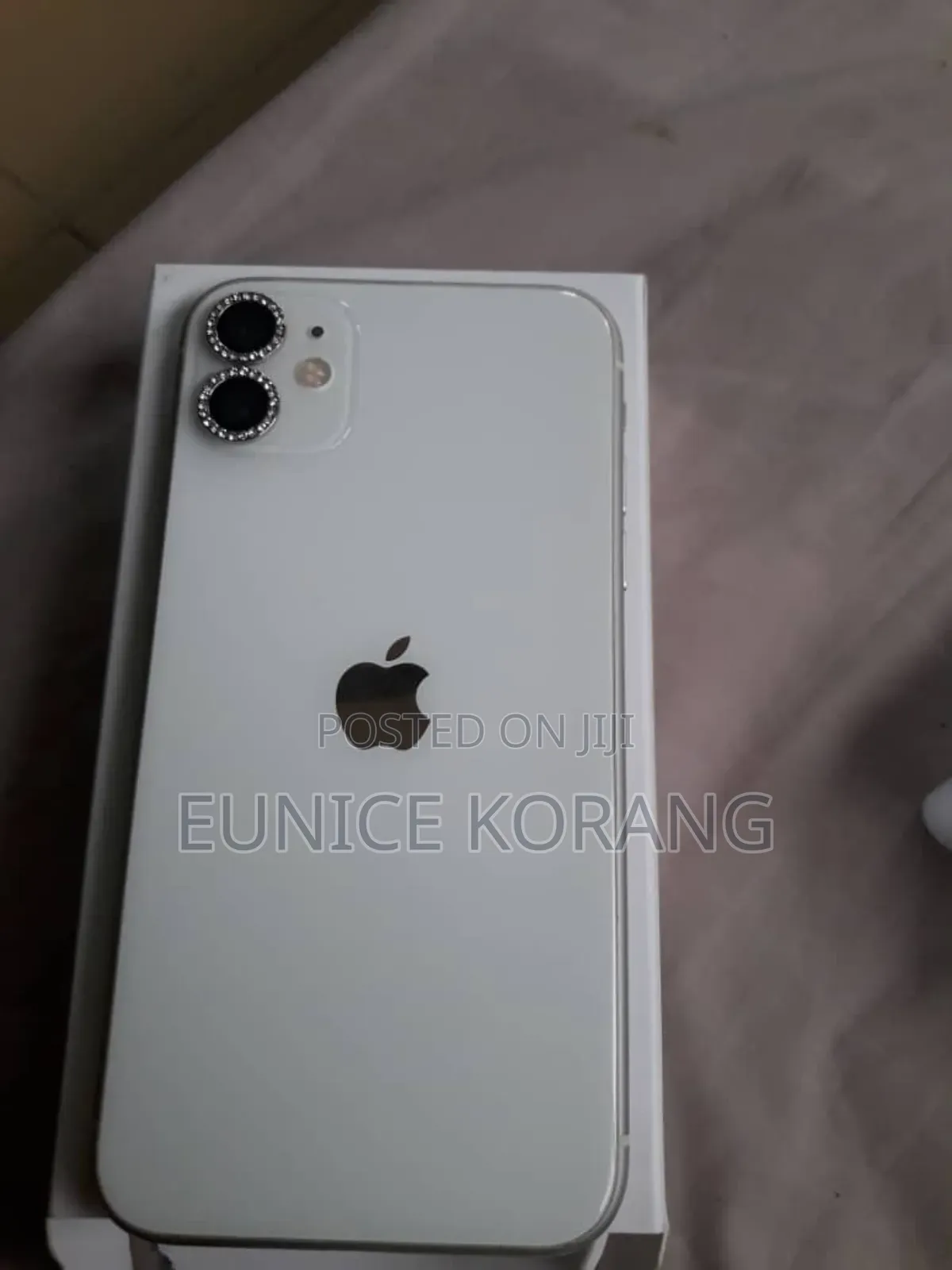 New Apple iPhone 11 128 GB White