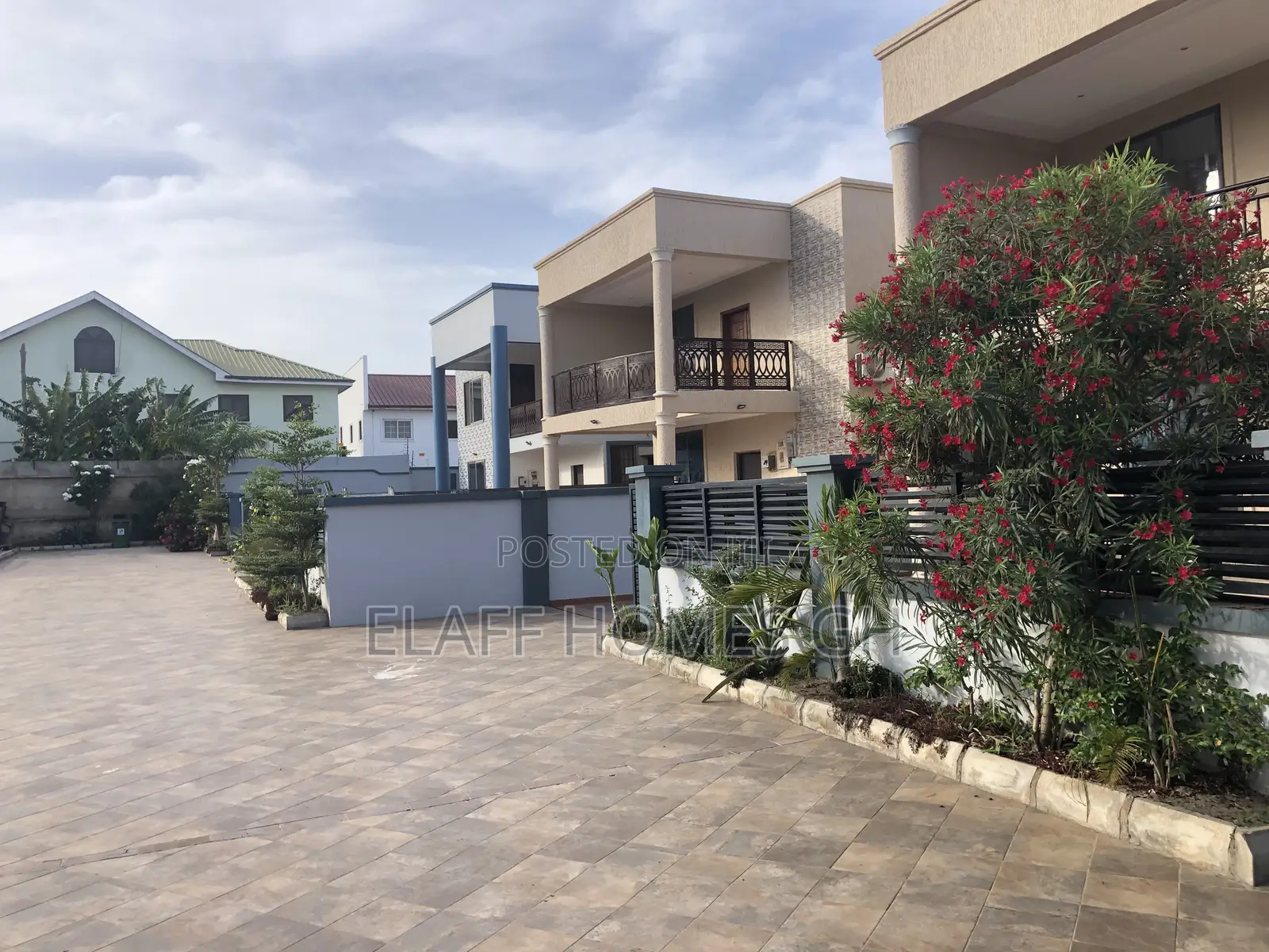 1bdrm Townhouse / Terrace in Elaffhomesgh, Otano for rent