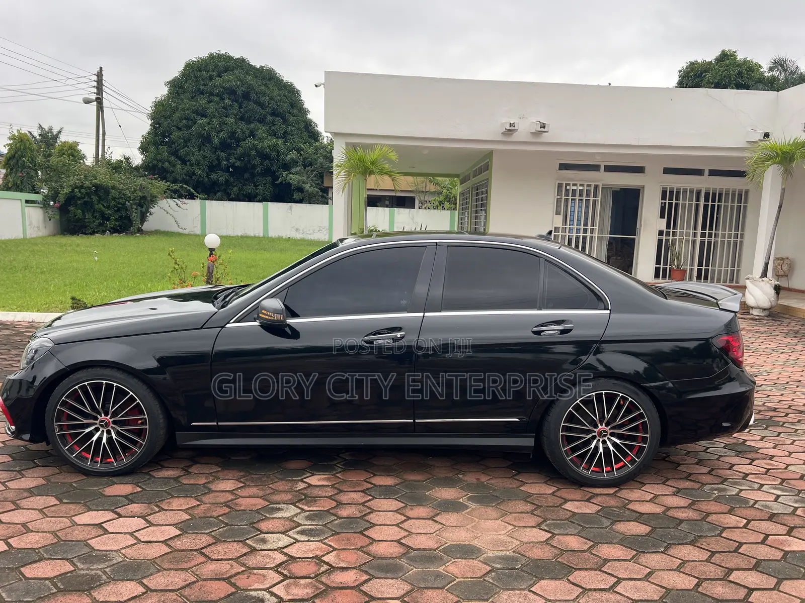 Mercedes-Benz C250 2013 Black