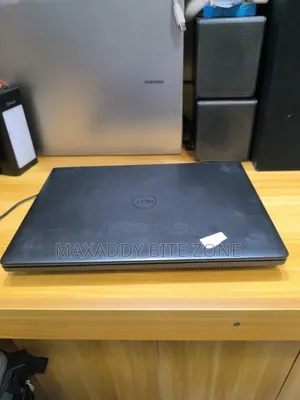 Laptop Dell Latitude 15 3570 8GB Intel Core i3 SSD 256GB