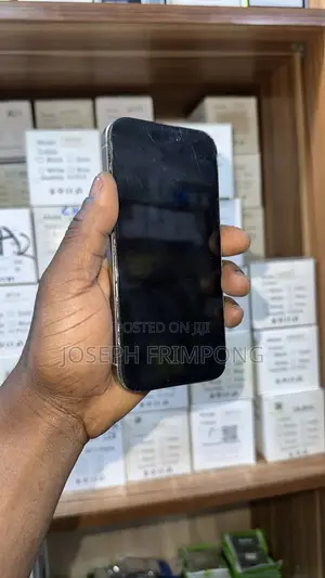 Apple iPhone 15 Pro 128 GB Silver