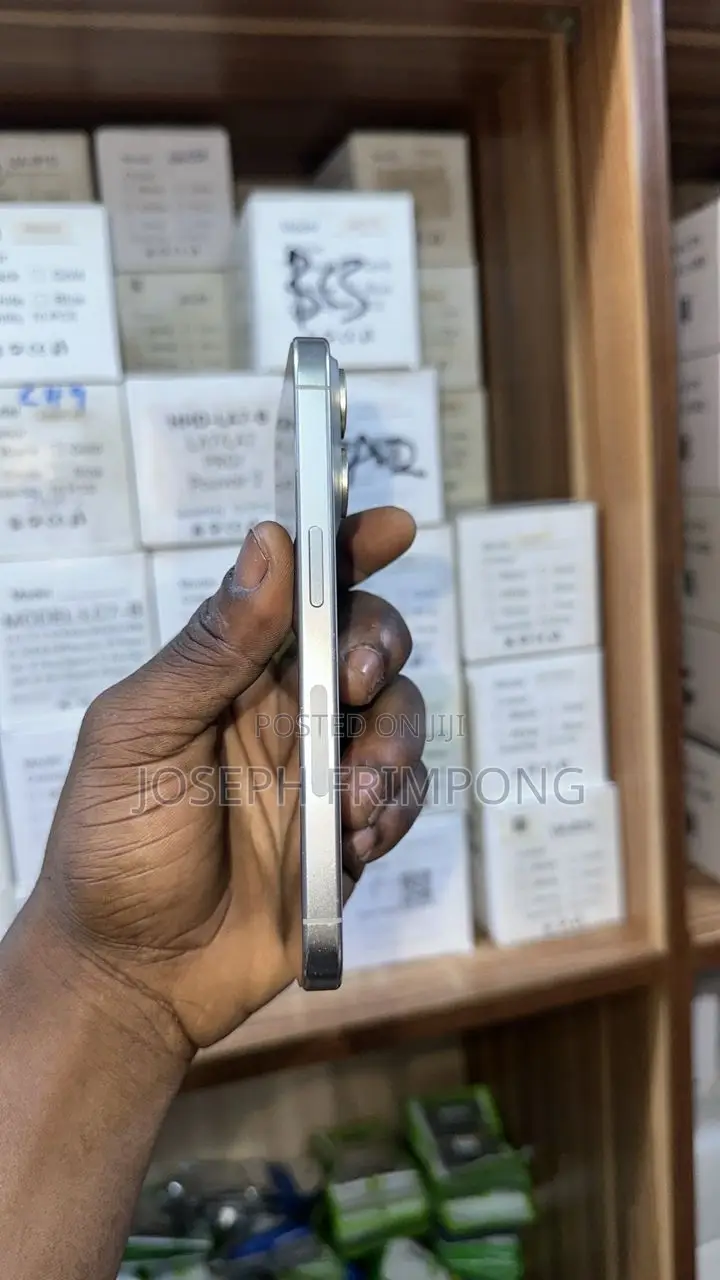Apple iPhone 15 Pro 128 GB Silver