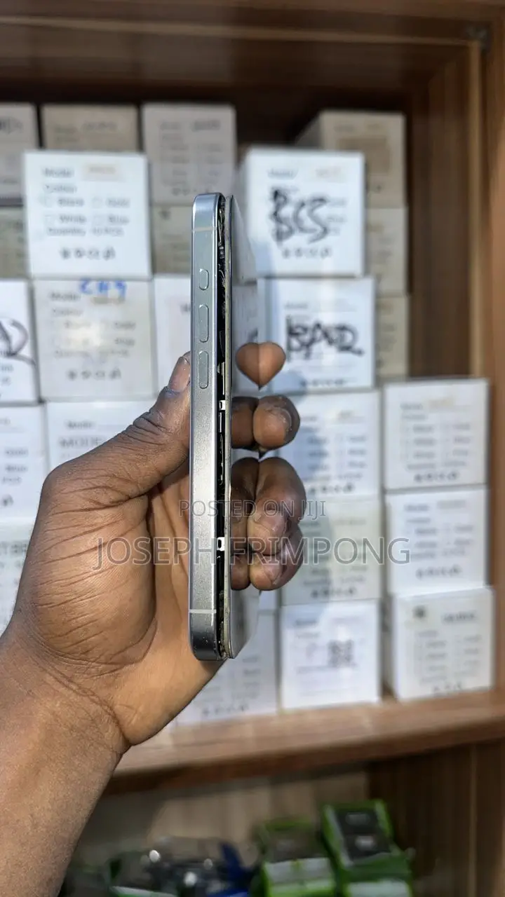 Apple iPhone 15 Pro 128 GB Silver