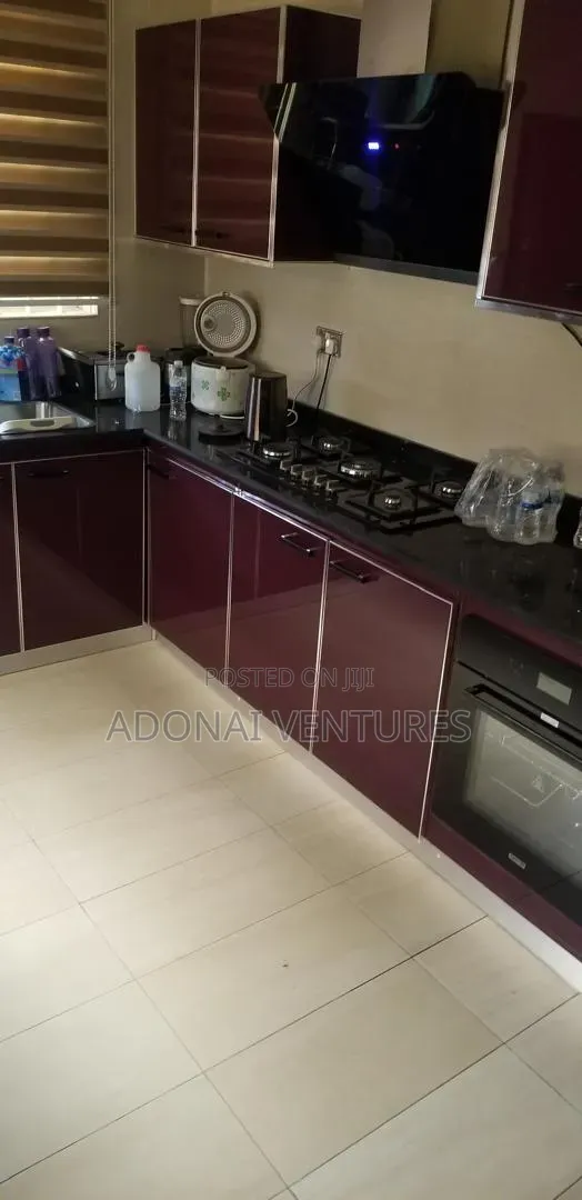 Furnished 5bdrm House in T U C, Kumasi Metropolitan for sale