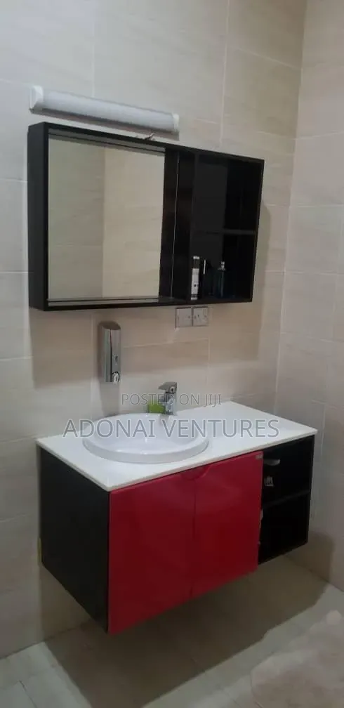 Furnished 5bdrm House in T U C, Kumasi Metropolitan for sale